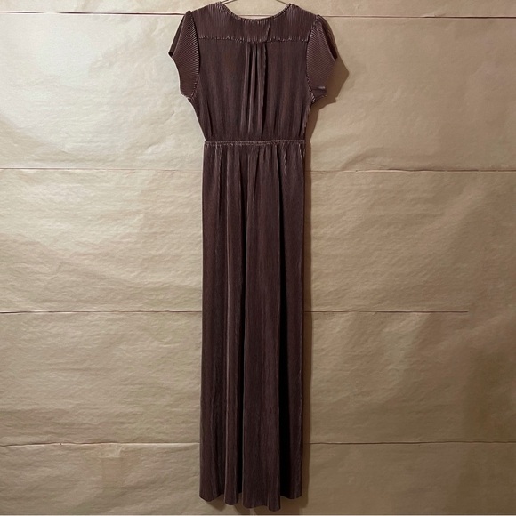 Baltic Born | NWT Athena Pleated Satin Maxi Dress Crossover Neck Bronze Size M - Picture 6 of 9